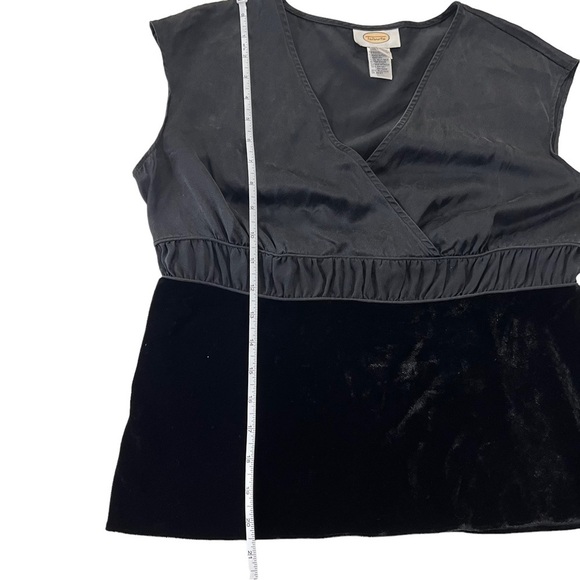 Talbots Womens Black Silk & Rayon Faux Wrap Sleeveless V-Neck Blouse Size 10 Lux - Picture 11 of 14